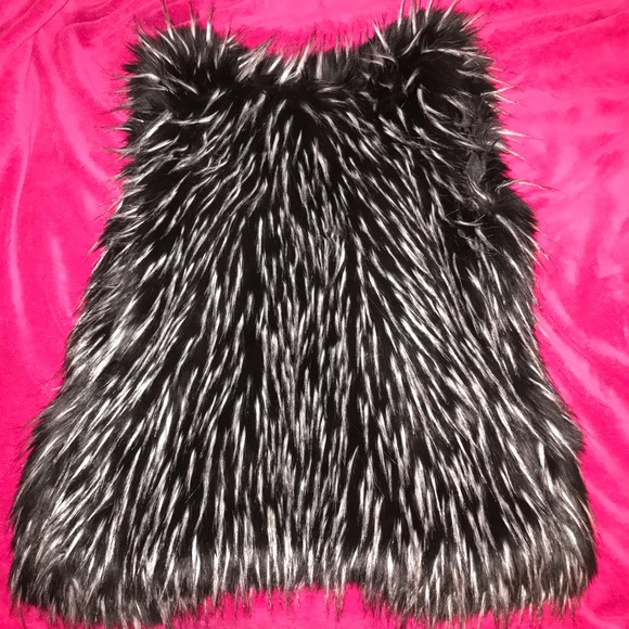 Nicole Miller black faux fur vest - Picture 4 of 4